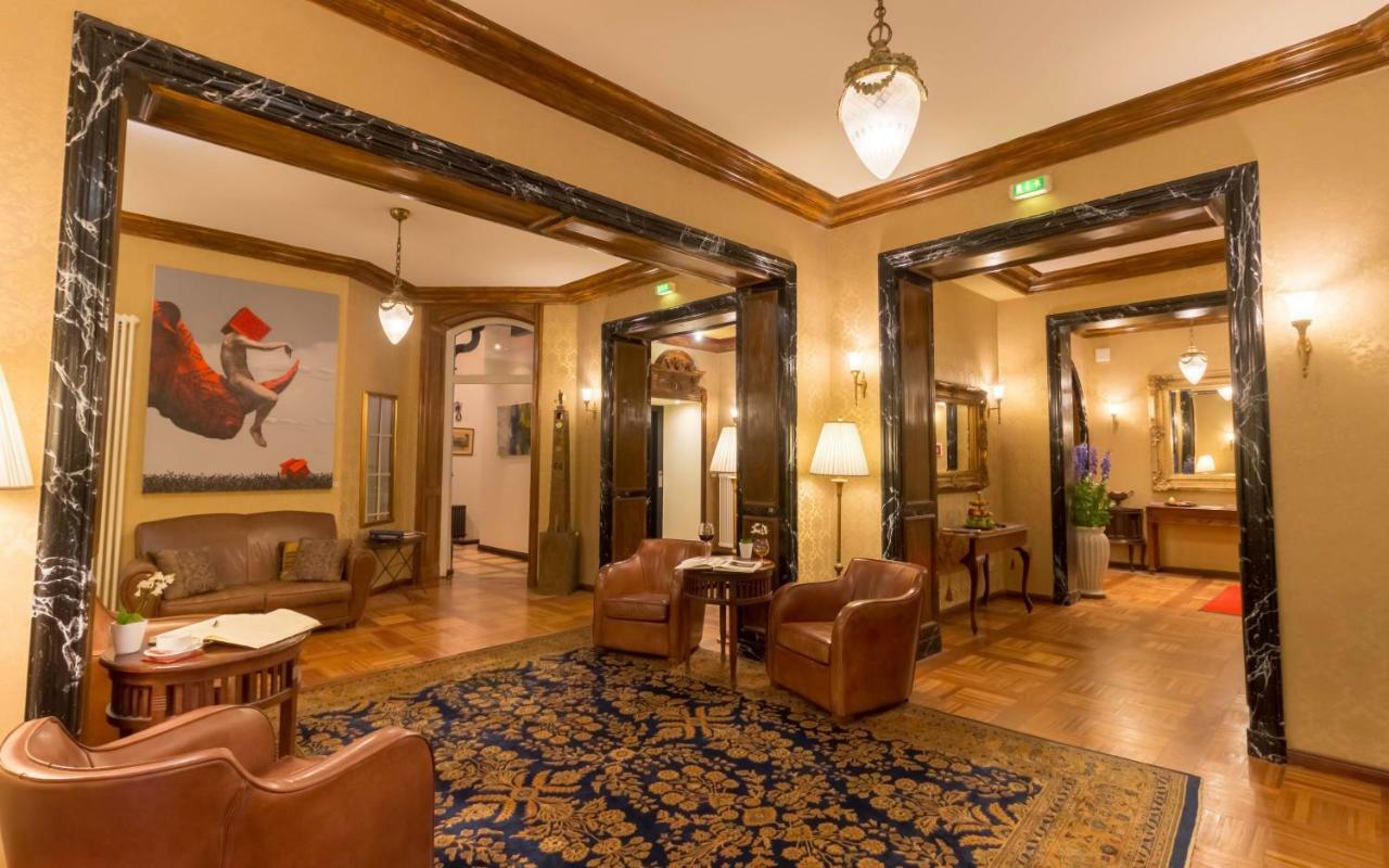 Myer's Hotel 4*